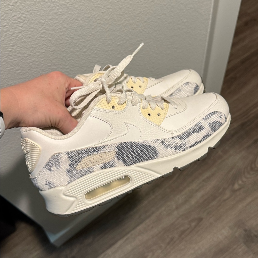 Nike Air Max 90
Phantom Phantom Gunsmoke (Women's)